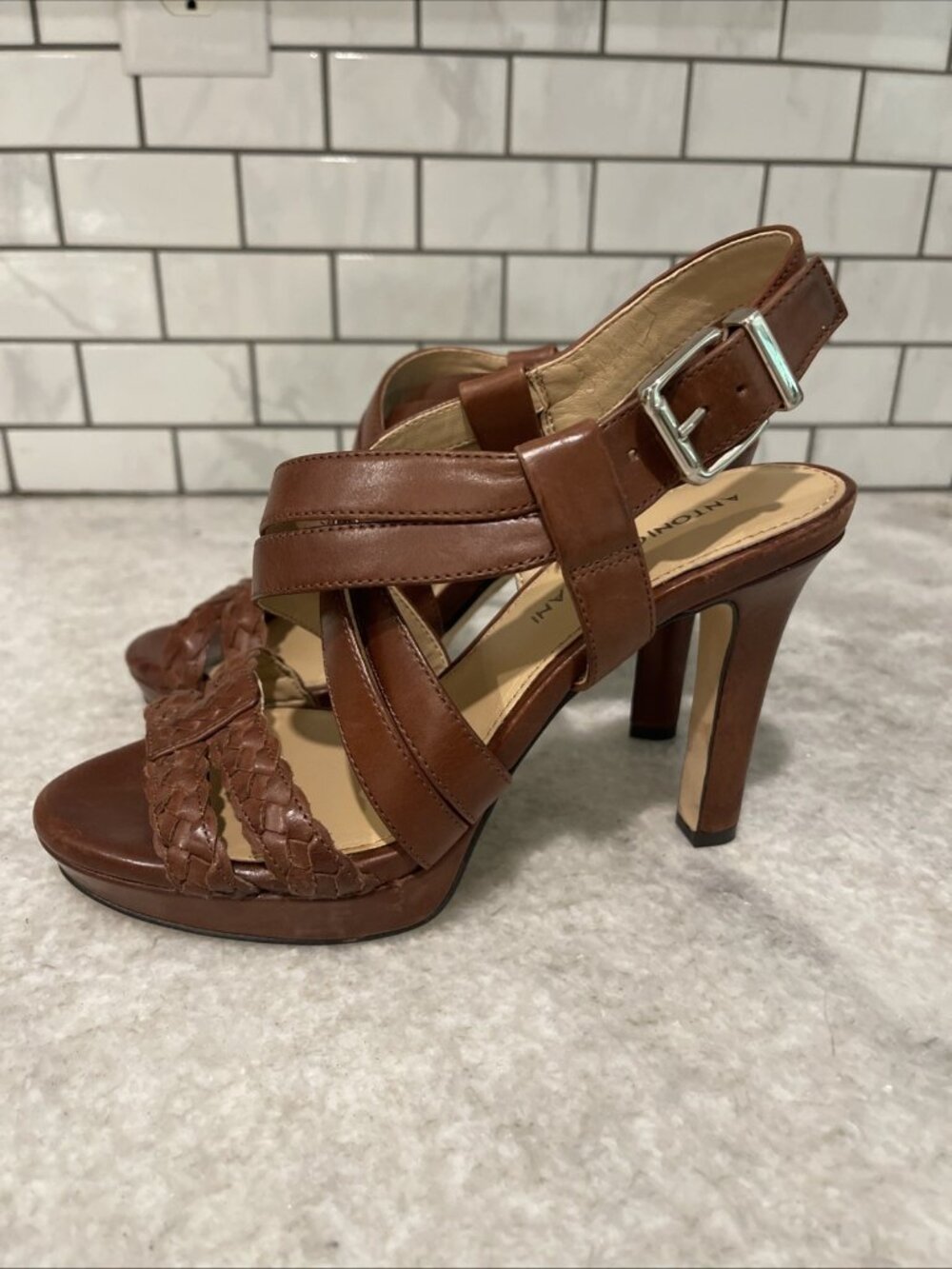 Antonio Melani Sandals Womens 5.5 Brown Heels Strappy Leather Open‎ Toe Shoes